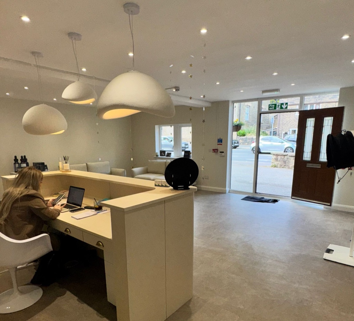 Medipro Clinics reception and waiting area